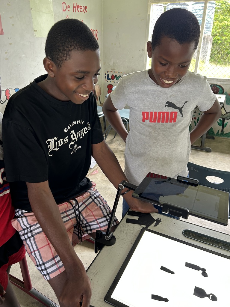 61044452 6ed0 4864 bbd7 455ed45cb67b 1 105 c