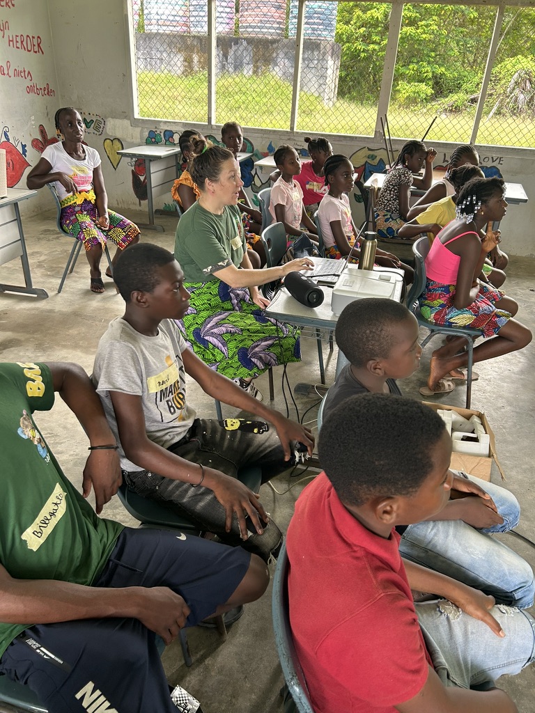 Dfeb73cf 6827 48cd 8247 fa07af26047f 1 105 c